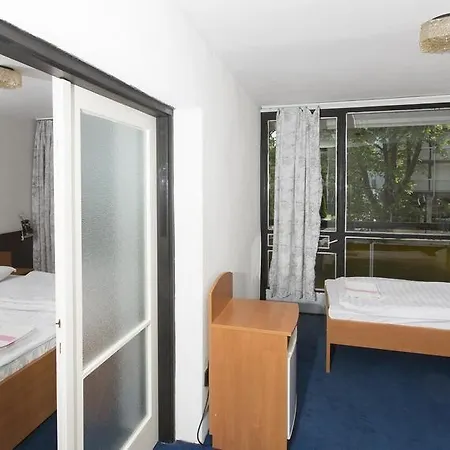 Hotel Radio